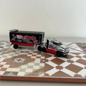 Hot wheels hi way hauler truck